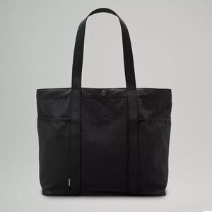 LULULEMON | Daily Multi-Pocket Tote Bag 20L (Black)
